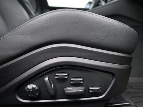 Certified 2025 Porsche Panamera 4 E-Hybrid AWD/4WD image 15