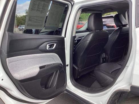 Used 2022 Jeep Compass Latitude w/ Convenience Group image 38
