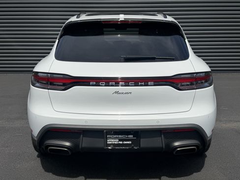 Certified 2024 Porsche Macan AWD/4WD image 10