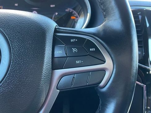 Used 2021 Jeep Grand Cherokee Limited w/ Luxury Group II image 14