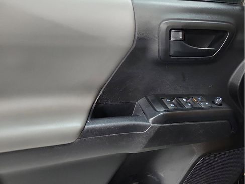 Certified 2022 Toyota Tacoma SR w/ SR Convenience Package RWD image 12