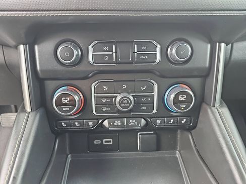 Used 2023 Chevrolet Tahoe Premier image 27