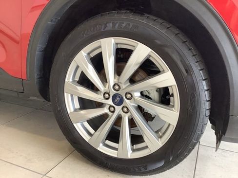 Used 2021 Ford Escape Titanium w/ Titanium Elite Package AWD/4WD image 4