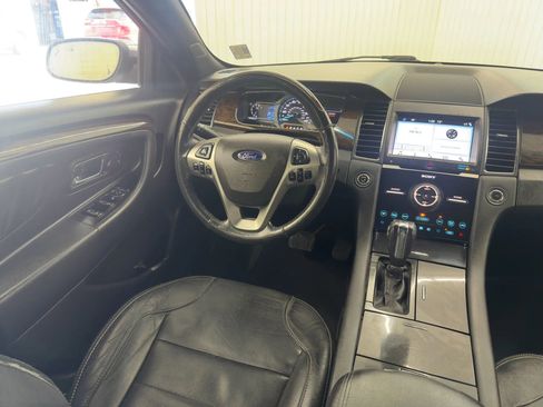 Used 2017 Ford Taurus Limited image 15