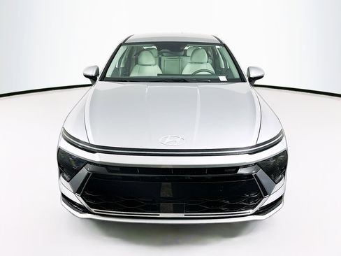 Used 2025 Hyundai Sonata SEL image 2