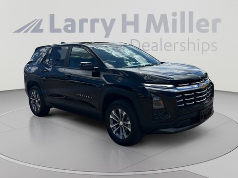 Used 2025 Chevrolet Equinox LT FWD image 7