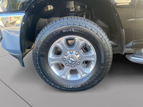 Used 2024 RAM 2500 Big Horn AWD/4WD image 12