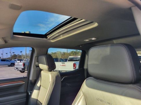 Used 2024 GMC Sierra 1500 Denali AWD/4WD image 26