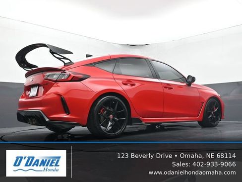 Used 2025 Honda Civic Type R image 12