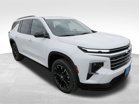 New 2026 Chevrolet Traverse LT w/ Sun and Wheel Package image 7