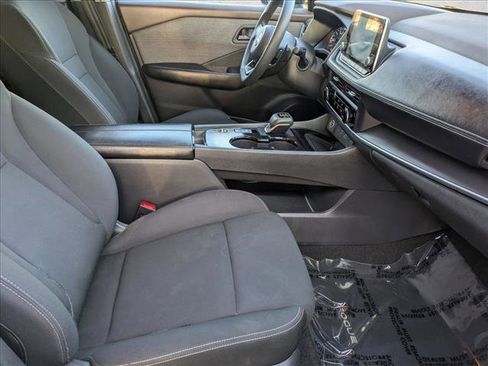 Used 2023 Nissan Rogue S FWD image 18