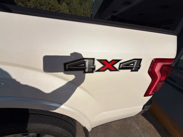Used 2016 Ford F150 Lariat w/ Equipment Group 502A Luxury AWD/4WD image 34
