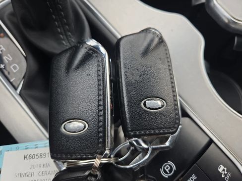 Used 2019 Kia Stinger GT1 image 35