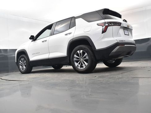 Used 2025 Chevrolet Equinox LT image 25