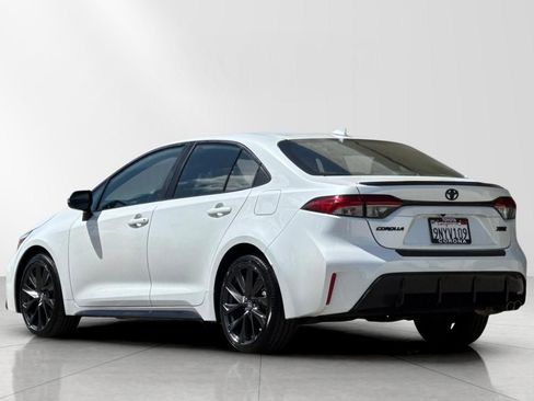 Used 2024 Toyota Corolla XSE FWD image 6