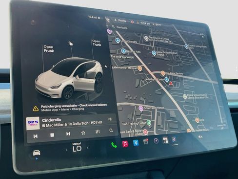Used 2025 Tesla Model Y Long Range AWD/4WD image 12