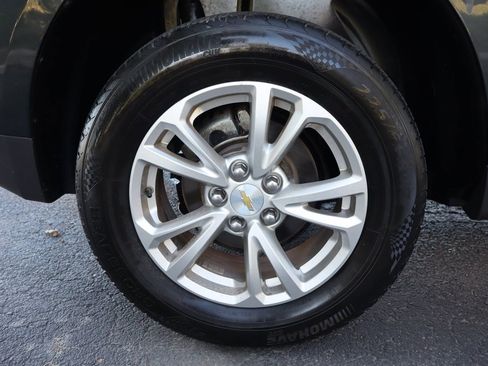 Used 2017 Chevrolet Equinox LT w/ Convenience Package image 42