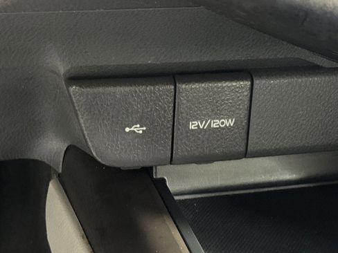 Used 2023 Toyota Camry SE image 34