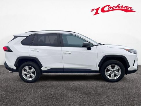Used 2020 Toyota RAV4 LE w/ Carpet Mat Package AWD/4WD image 6