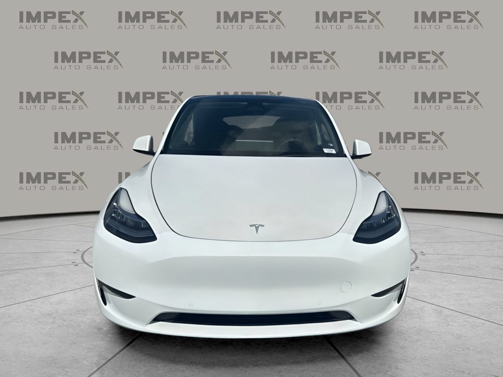 Used 2022 Tesla Model Y Long Range AWD/4WD image 8