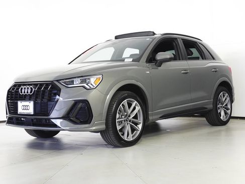 Used 2025 Audi Q3 2.0T Premium w/ Convenience Package AWD/4WD image 2