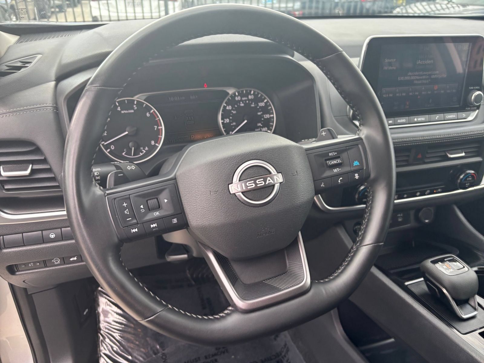 Used 2025 Nissan Rogue SV FWD image 27