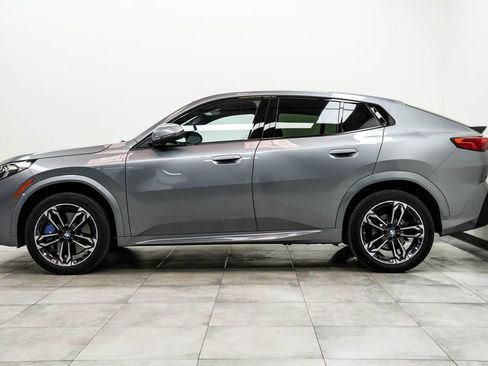 Used 2025 BMW X2 xDrive28i AWD/4WD image 8
