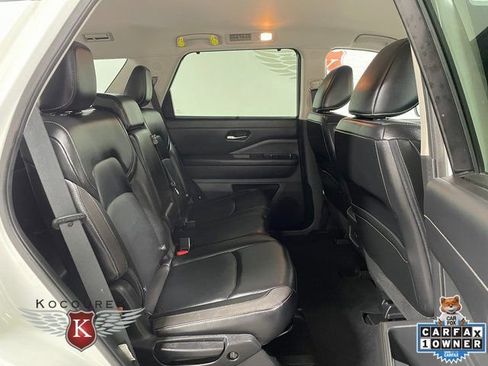 Used 2023 Nissan Pathfinder SL w/ Lighting Package (N92) AWD/4WD image 22