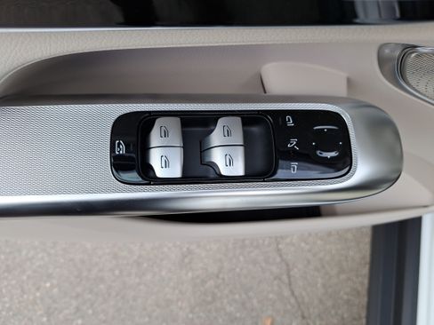 New 2026 Mercedes-Benz GLC 300 4MATIC image 28