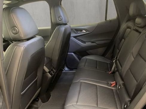 New 2026 Chevrolet Equinox LT w/ Convenience Package II AWD/4WD image 22