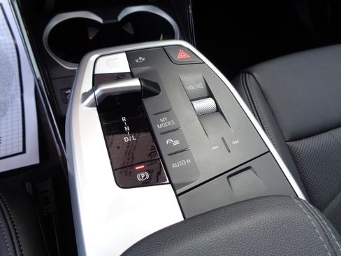 Used 2023 BMW X1 xDrive28i w/ Convenience Package image 12