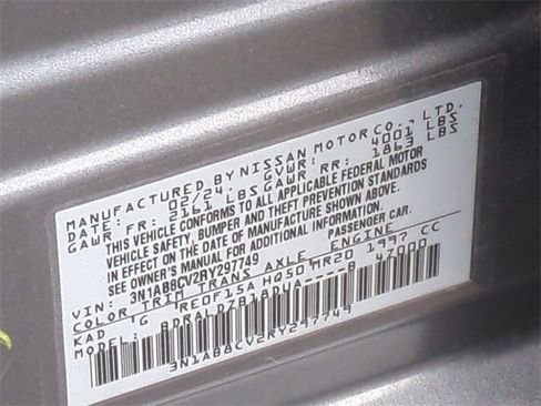 Used 2024 Nissan Sentra SV image 38