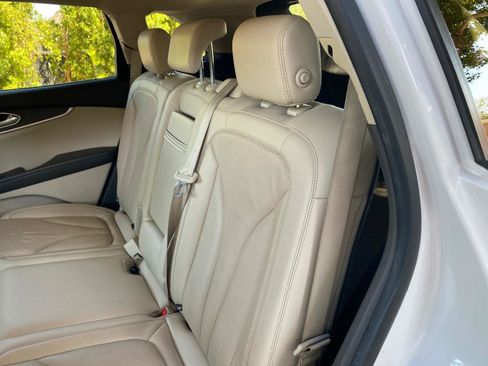 Used 2019 Lincoln Nautilus Reserve FWD image 26
