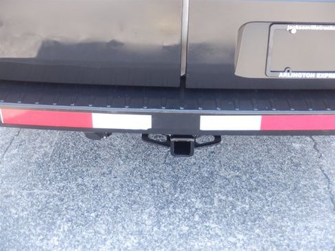 Used 2019 Ford Transit 150 130 Medium Roof RWD image 5