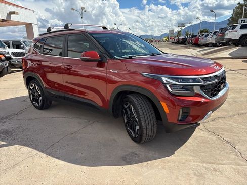 Used 2025 Kia Seltos SX image 3