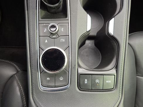 Used 2025 Cadillac XT4 Premium Luxury image 32