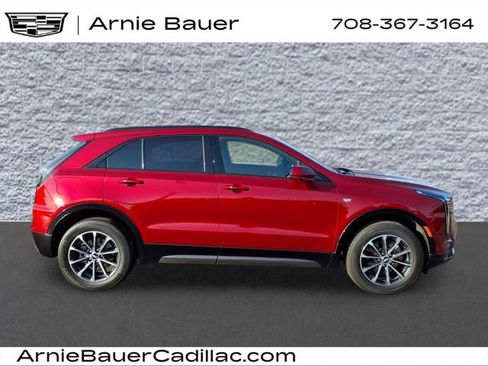 Used 2025 Cadillac XT4 Sport w/ Cold Weather Package FWD image 4