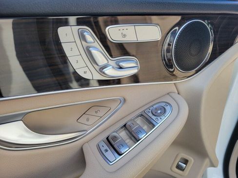 Used 2021 Mercedes-Benz GLC 300 image 14