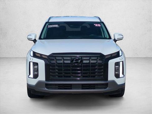 Used 2025 Hyundai Palisade SEL FWD image 2