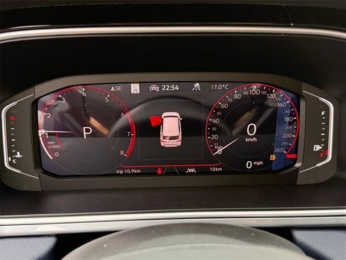 New 2026 Volkswagen Taos SEL image 18