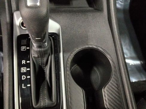 Used 2025 Nissan Altima 2.5 SV image 18