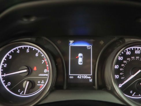 Used 2023 Toyota Camry SE w/ Convenience Package FWD image 15