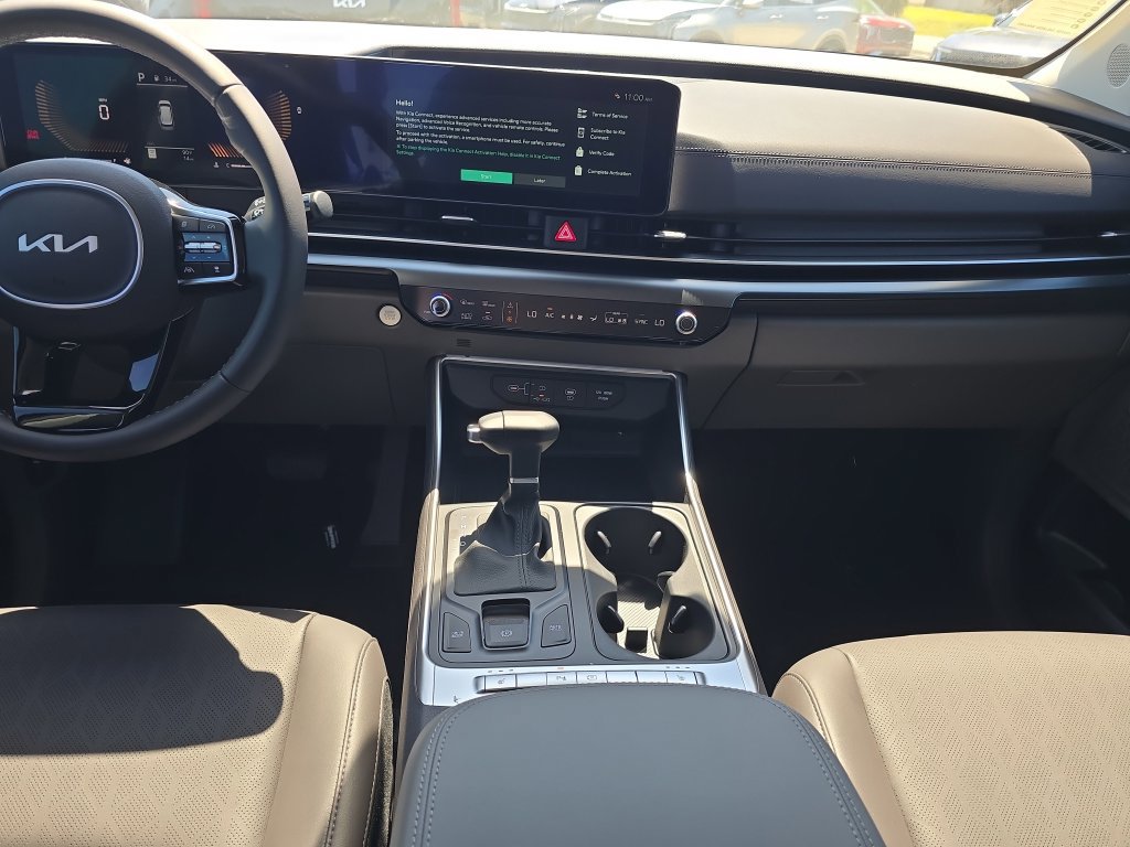 New 2026 Kia Carnival FWD image 14