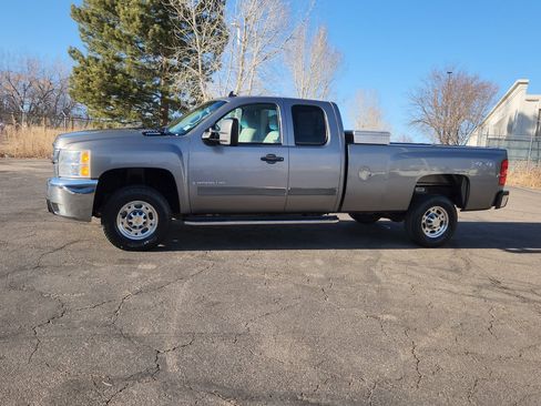 Used 2008 Chevrolet Silverado 2500 LT w/ 1LT Convenience Package image 6