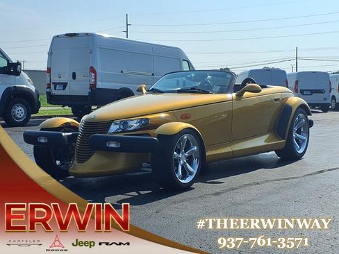 Used 2002 Chrysler Prowler image 10