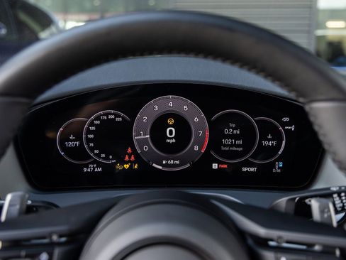 Used 2025 Porsche Panamera GTS image 31