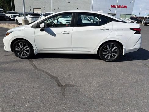 Used 2025 Nissan Versa SV w/ Trunk Package FWD image 7