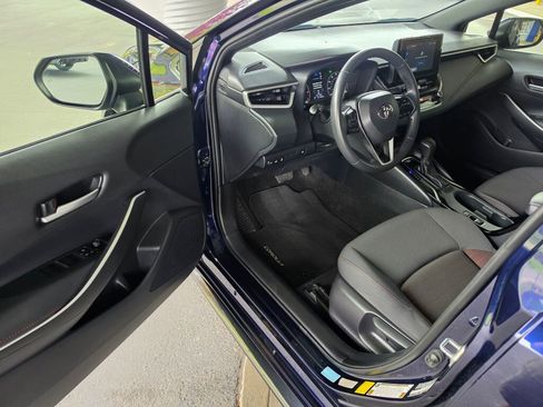 Used 2024 Toyota Corolla SE w/ SE Package FWD image 19