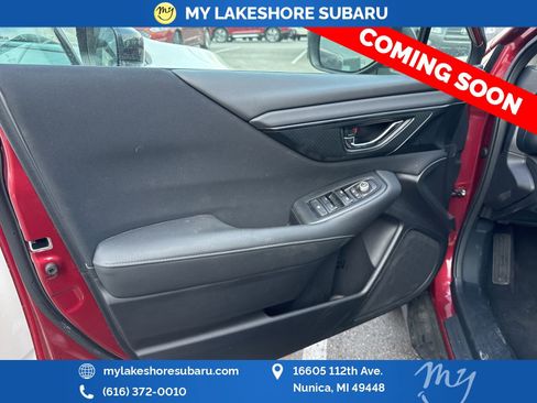 Certified 2025 Subaru Outback Premium AWD/4WD image 9