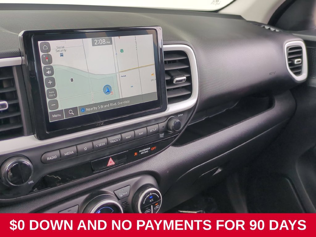 Used 2025 Hyundai Venue Limited FWD image 19
